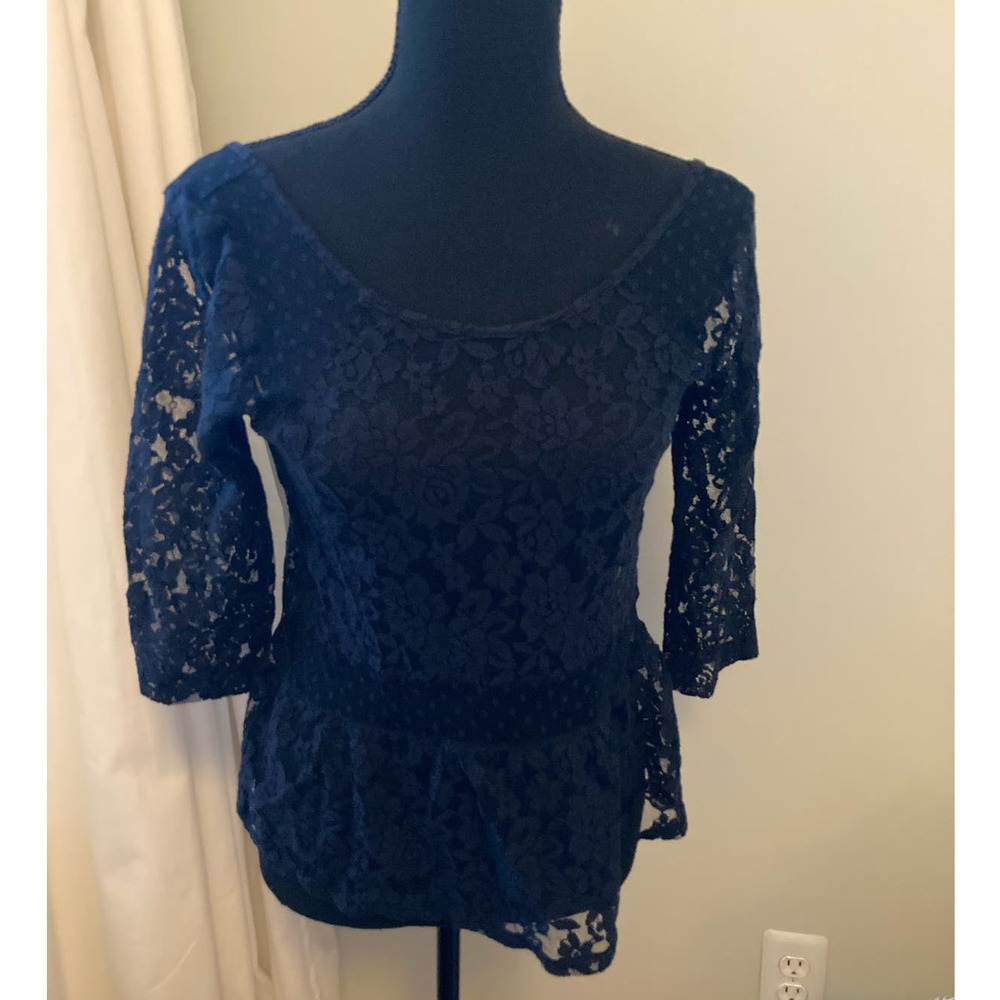 Hollister Sheer Lace Top 3/4 sleeve peplum waist, Small